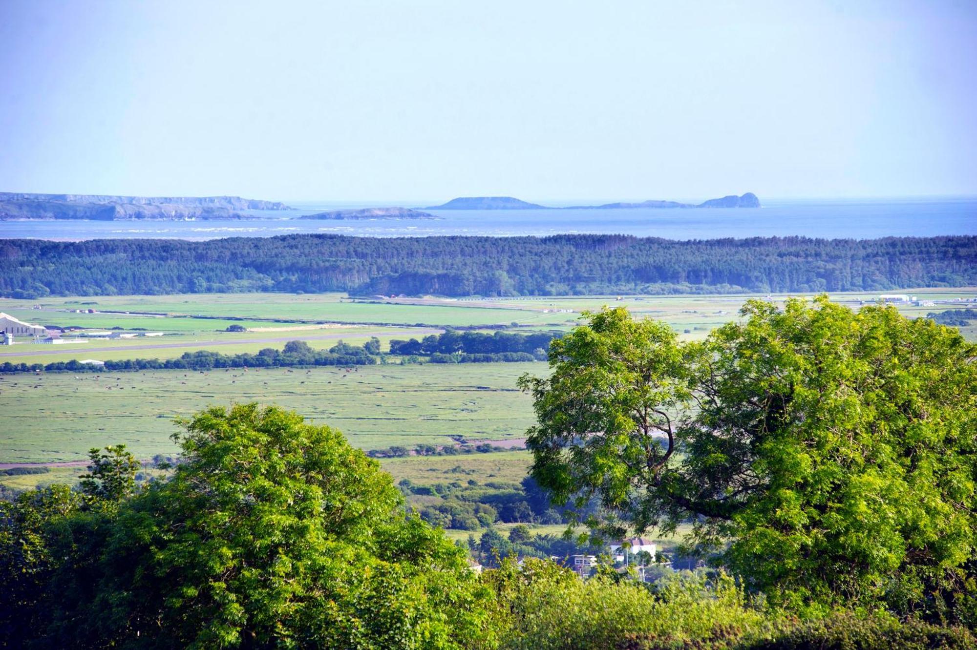 Kidwelly Farmhouse B&B ภายนอก รูปภาพ
